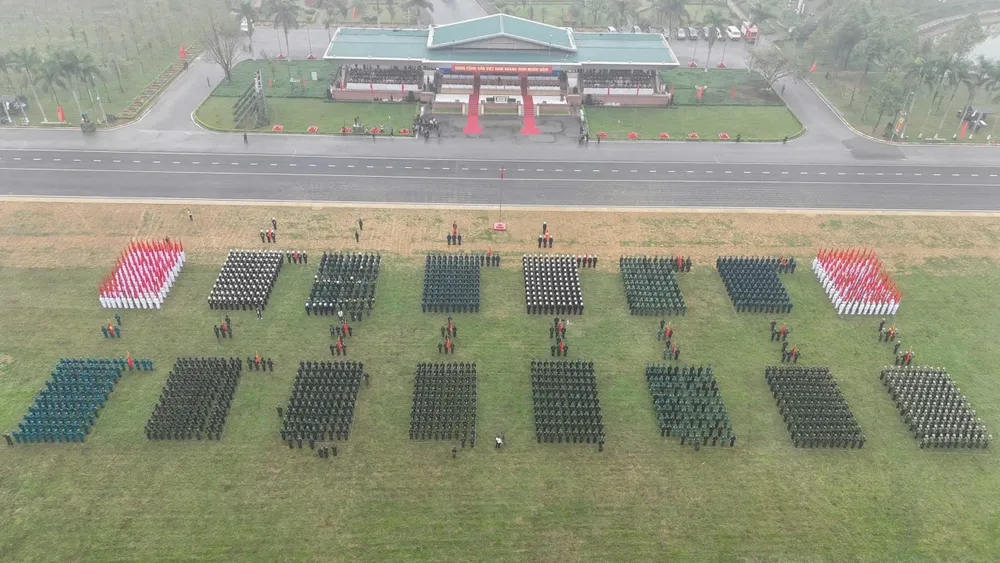 Doi hinh hop luyen 20.jpg