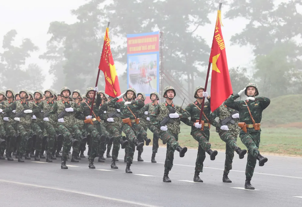 Doi hinh hop luyen 4.jpg