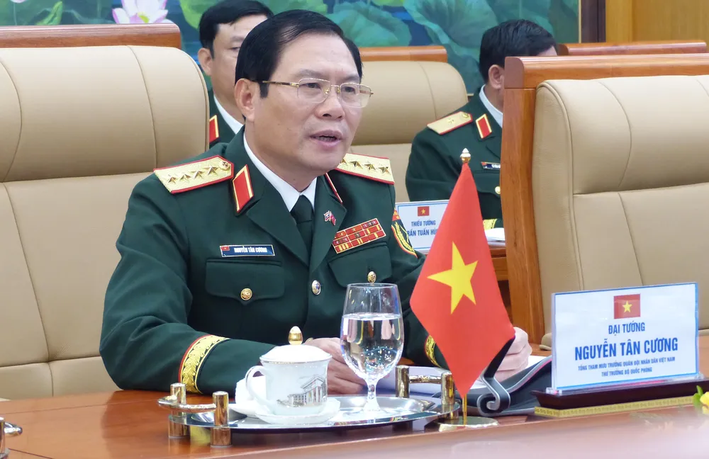 Tiep Tham muu truong Lao 4.JPG