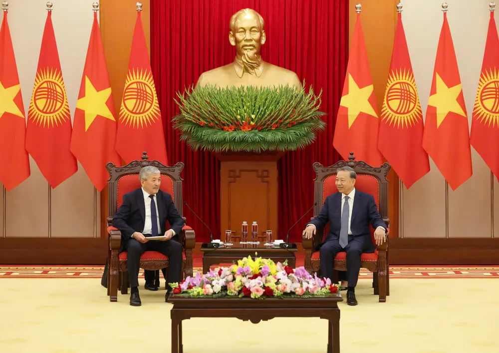 TBT tiep Kyrgyzstan 3.jpg