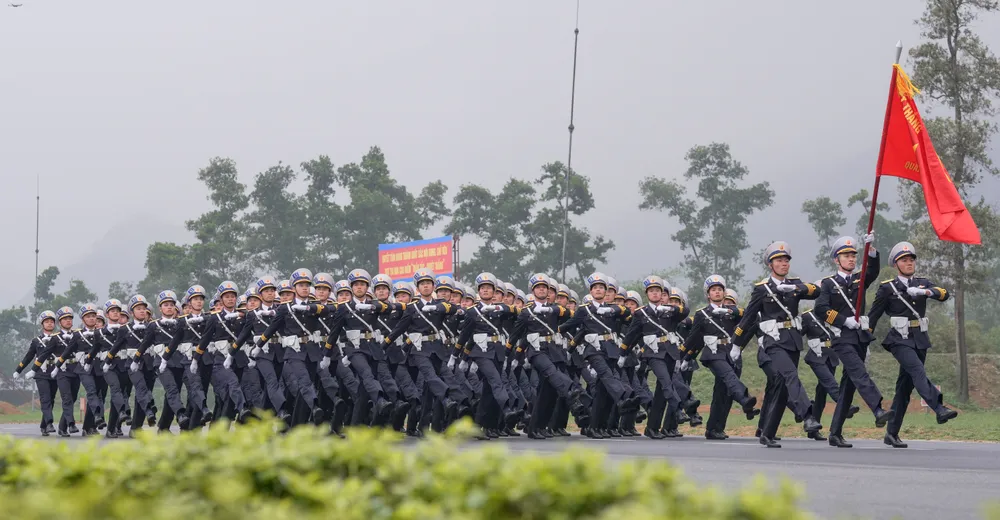 Anh Hop luyen BQP 3.jpg