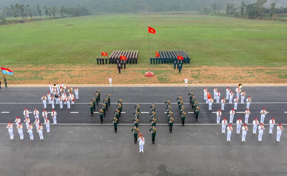 Anh Hop luyen BQP 8.jpg