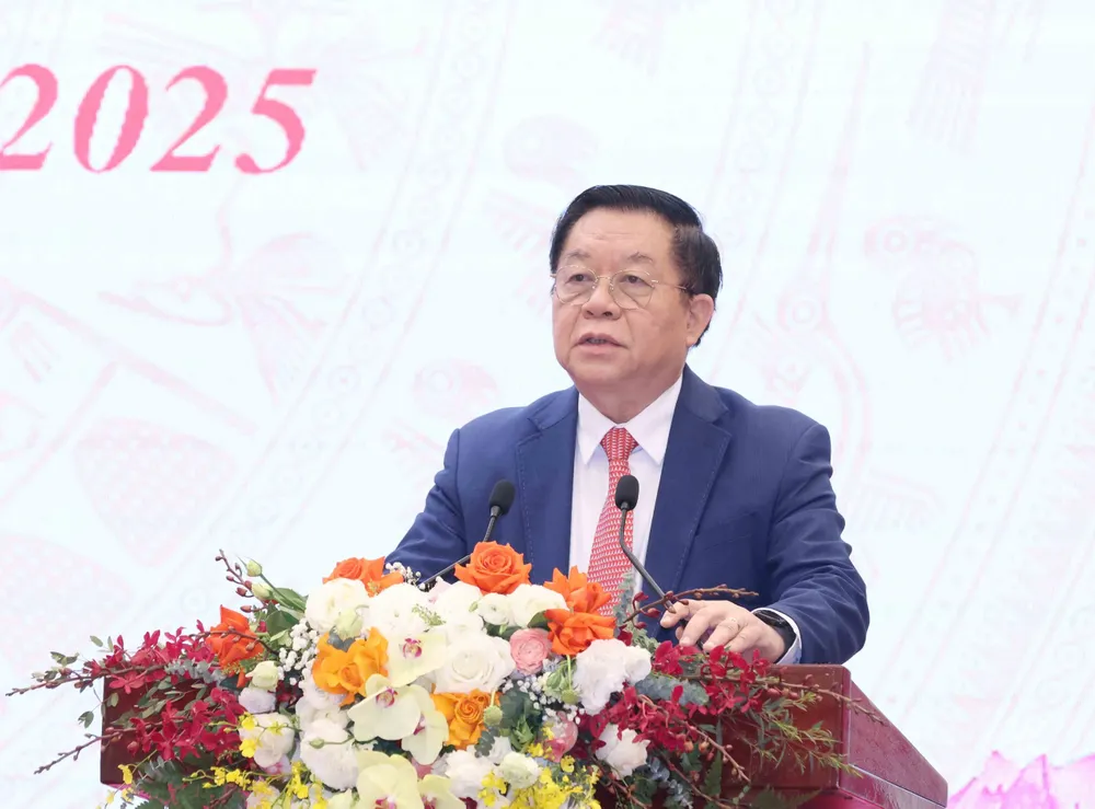 Anh hoi thao ly luan 11.jpg