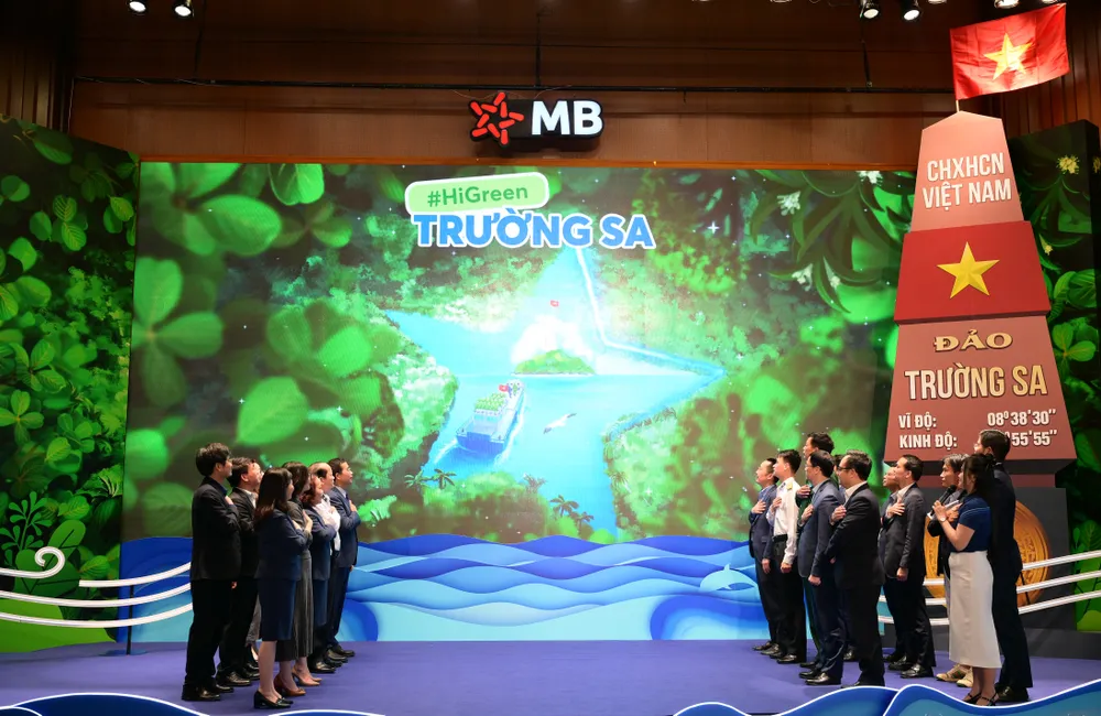 Cay xanh Truong Sa 2.JPG