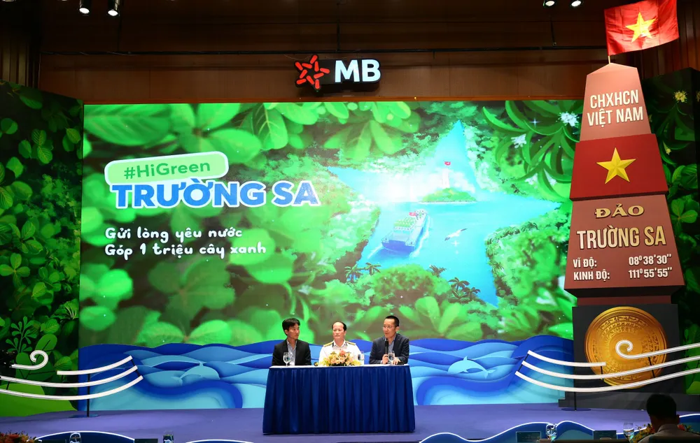 Cay xanh Truong Sa 3.JPG