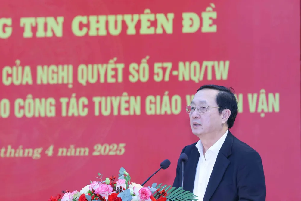 Anh Ban TGDVTW 1.jpg