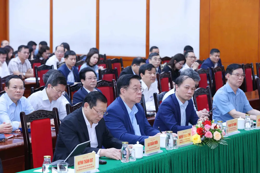 Anh Ban TGDVTW 2.jpg