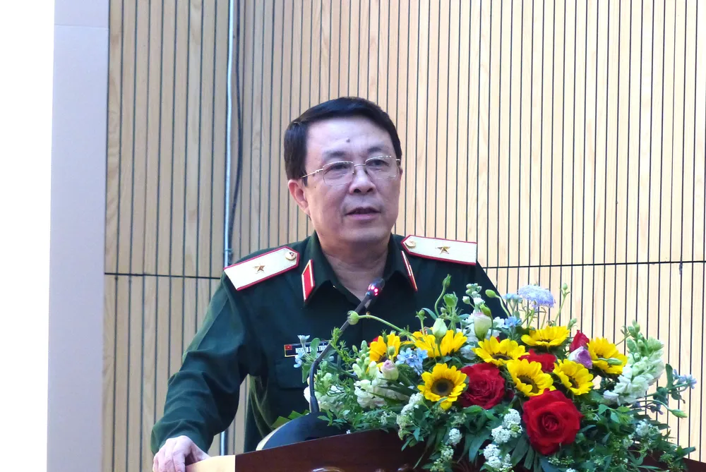 Anh Hop bao BQP 1.JPG