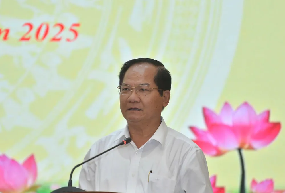 Anh hop bao HT khoa hoc 2.jpg