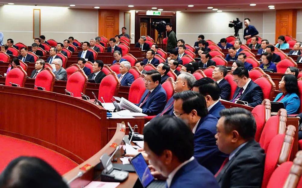 HN TW 11 phien khai mac 11.jpg