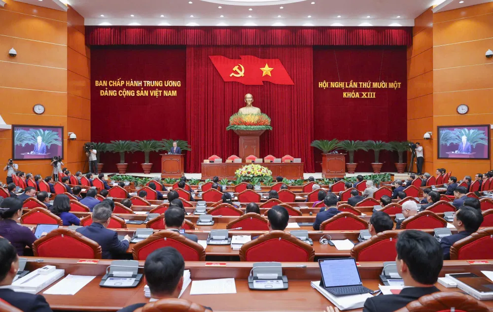 HNTW 11 be mac 3.jpg