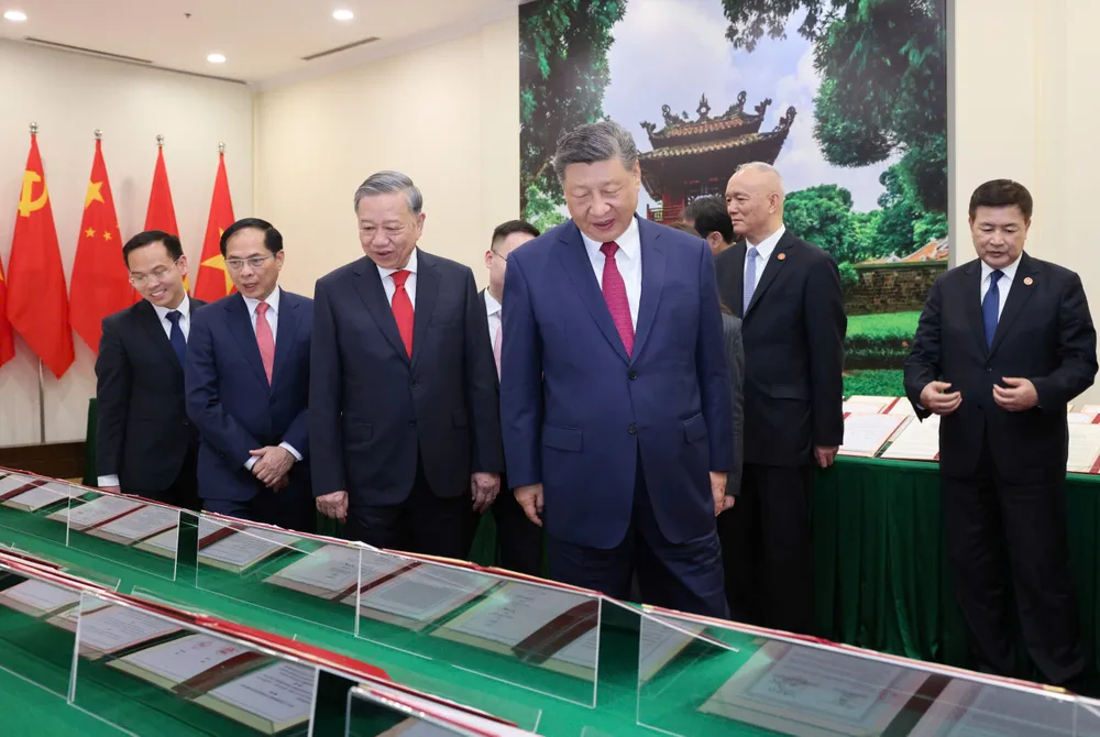 Anh sau Hoi dam 4.jpg