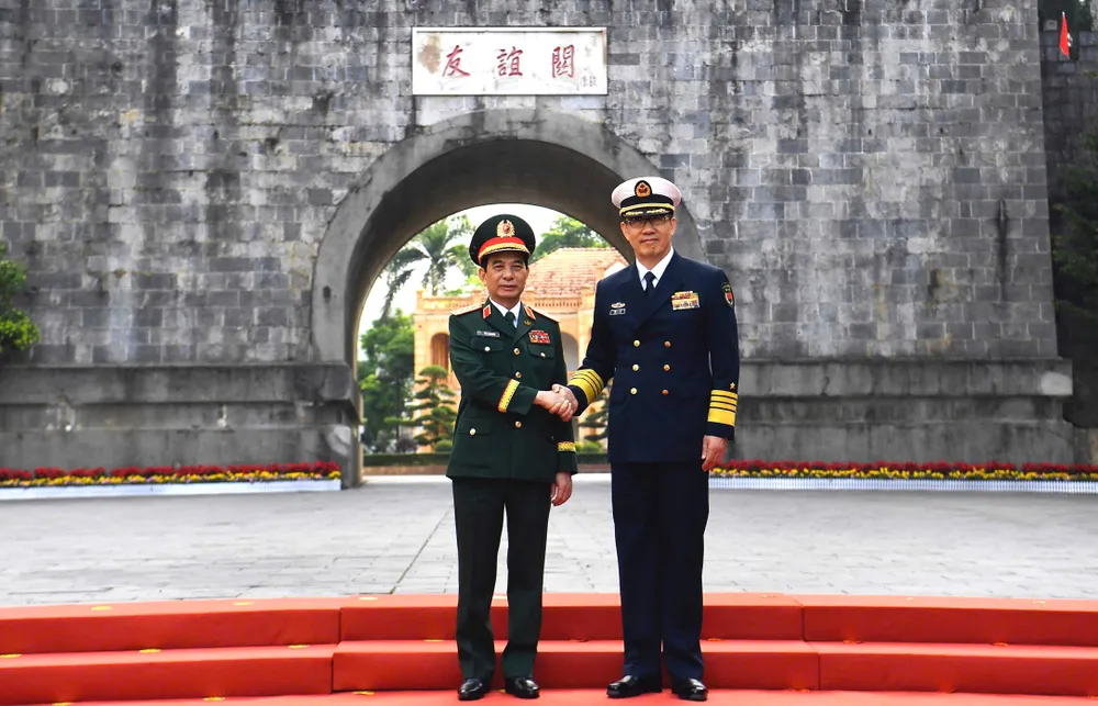 Anh Giao luu QP Viet - Trung 9.jpg