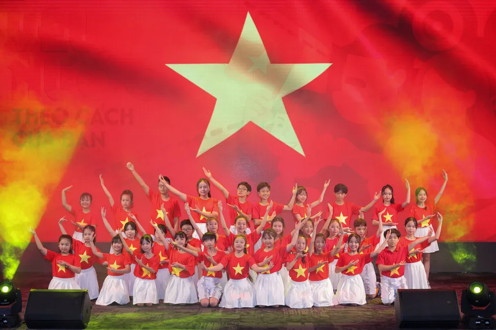 TV360 Yeu nuoc theo cach cua ban 3.jpg