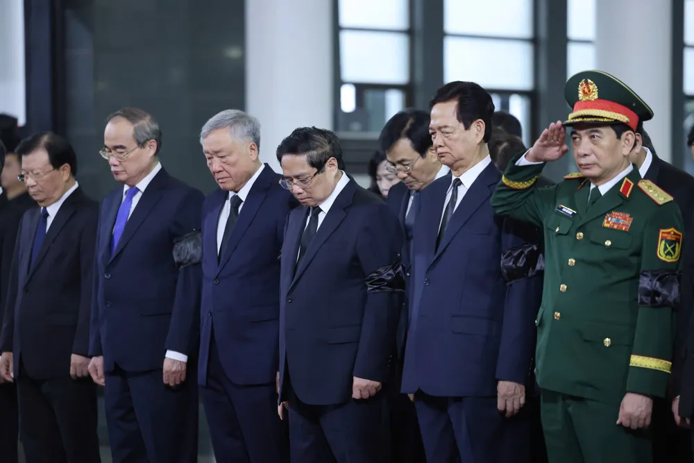 Doan Thu tuong 2.jpg