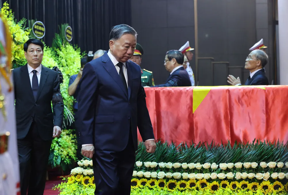 Le vieng Tran Duc Luong63.jpg