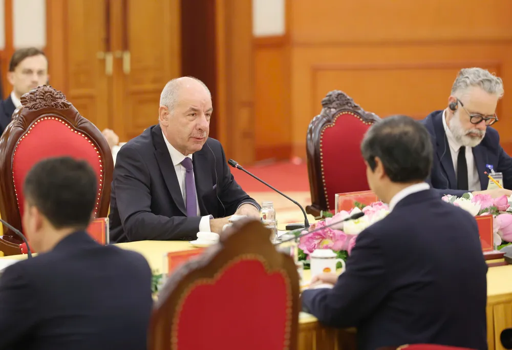 TBT tiep TT Hungary 5.jpg