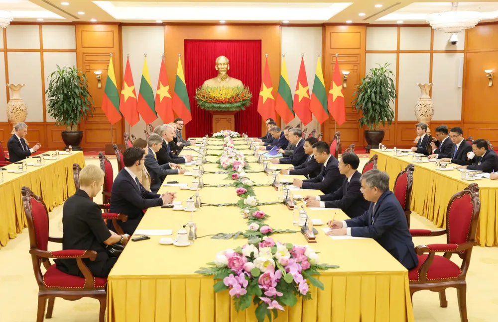 TBT tiep Tong thong Litva 4.jpg