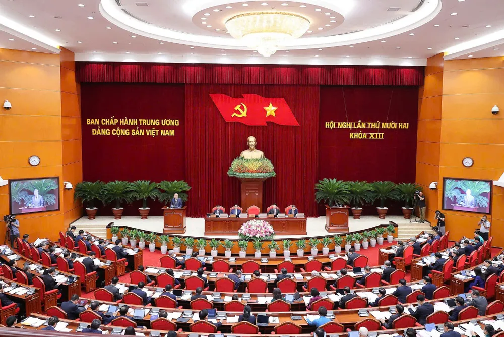 Khai mac HN Trung uong 5.jpg