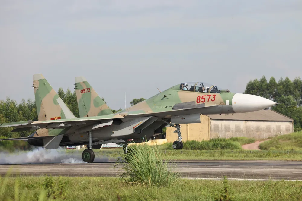 Anh may bay Su 19.jpg