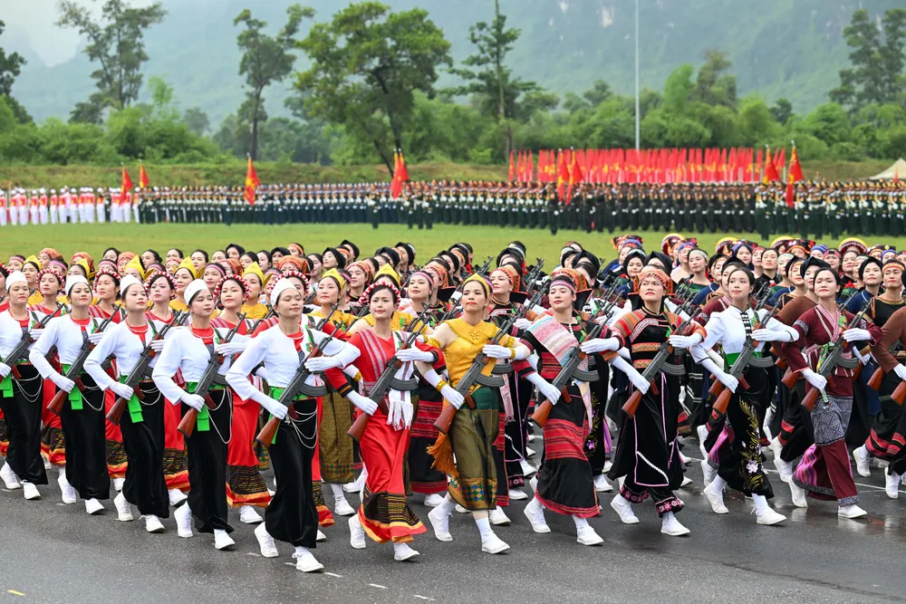 Tong Hop luyen 4 DBHD 18.JPG