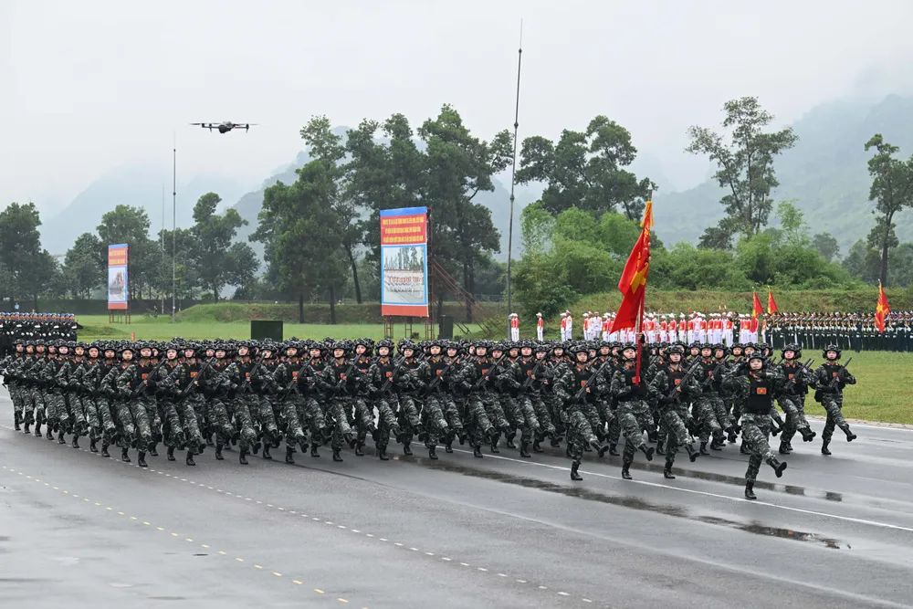 Tong Hop luyen 4 DBHD 21.JPG