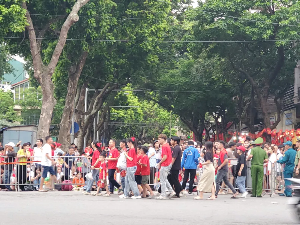 Anh chuan bi hop luyen 9.jpg