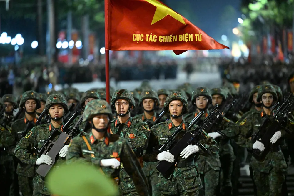 Anh tren duong pho 8.jpg