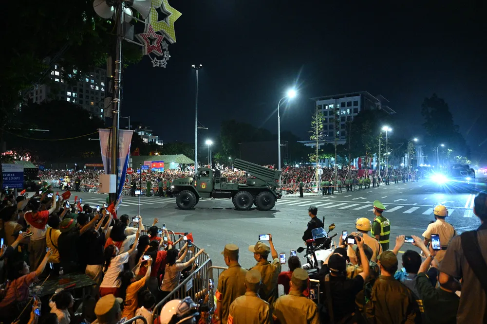 Xe phao tren duong 2.JPG