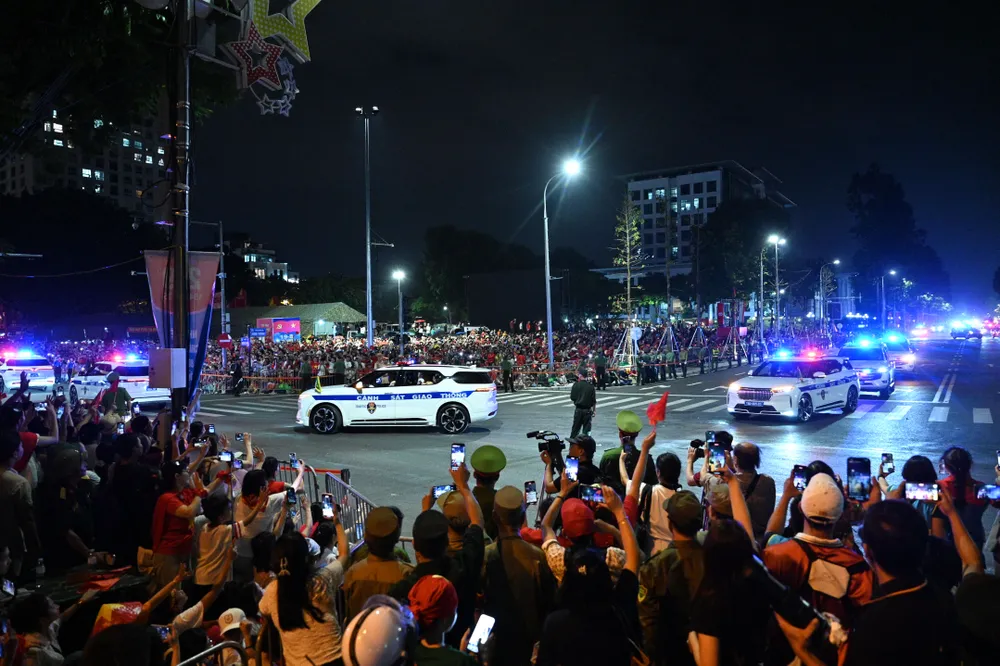 Xe phao tren duong 4.JPG