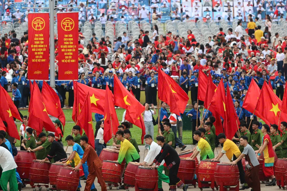 Tren Quang truong Ba Dinh 2.jpg