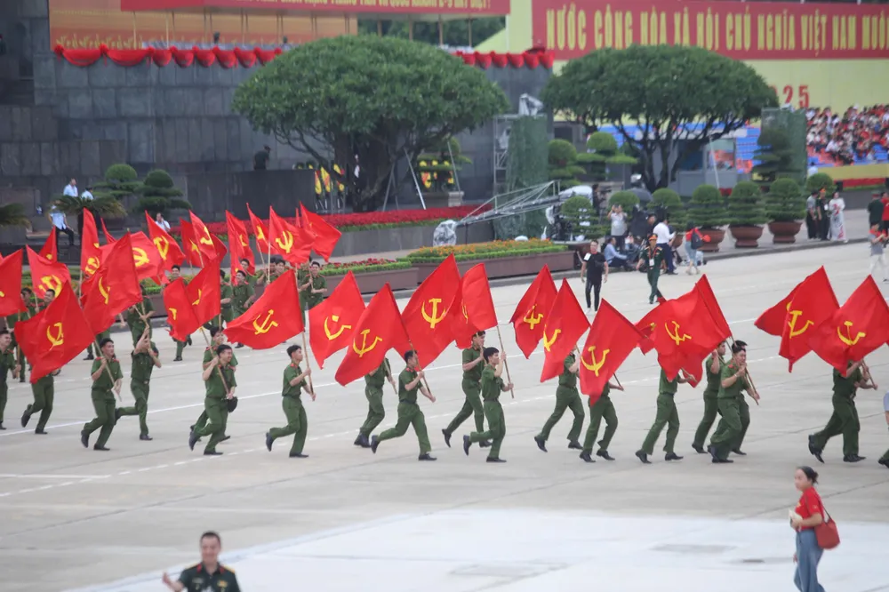 Tren Quang truong Ba Dinh 7.jpg