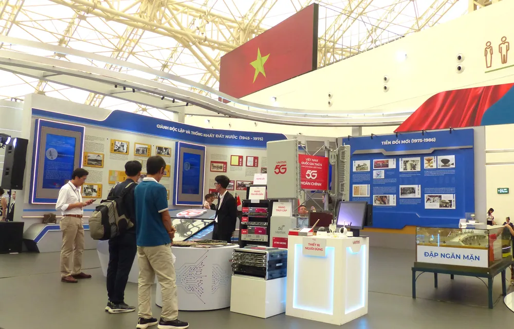 Anh dien dan KHCN 4.jpg