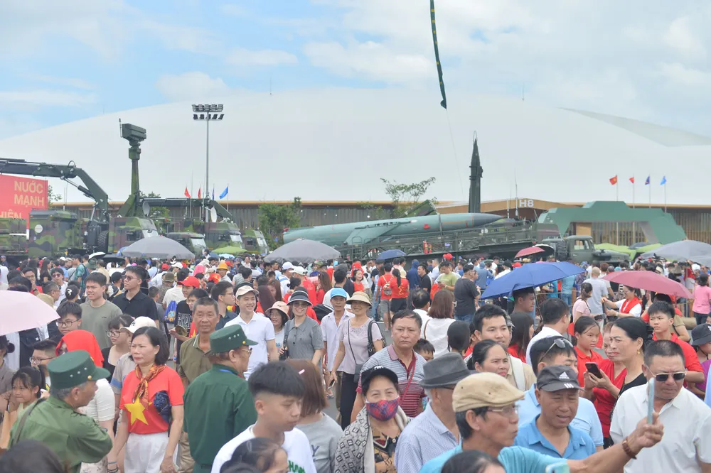 Trien lam khu BP 3.JPG