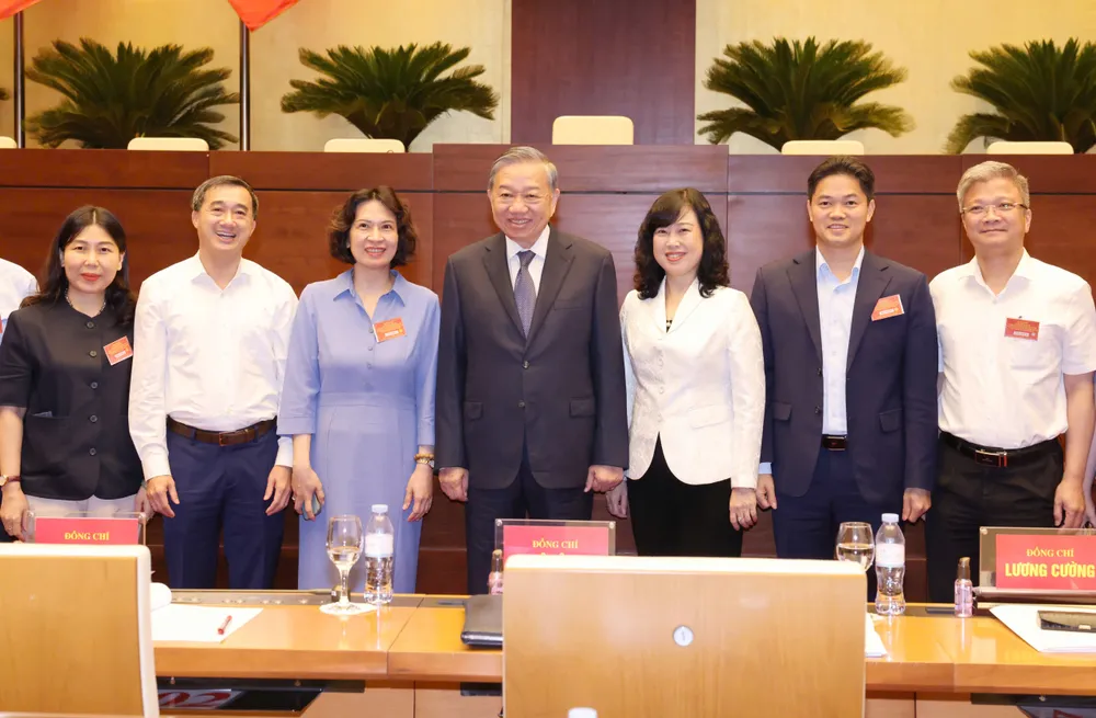 Anh HN quan triet 4 NQ 16.jpg