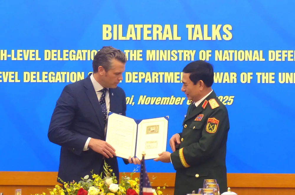 Anh Bo truong QP Hoa Ky 12.JPG