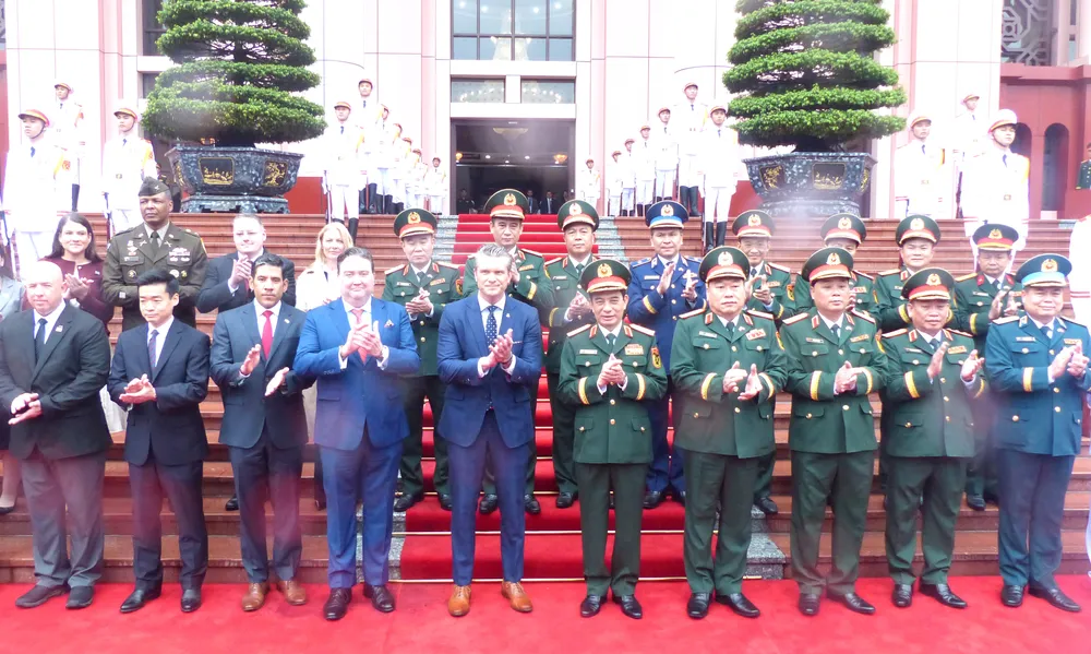 Anh Bo truong QP Hoa Ky 6.JPG