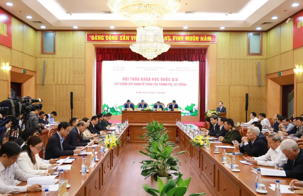 Anh Hoi thao Ban TG-DV 3.jpg