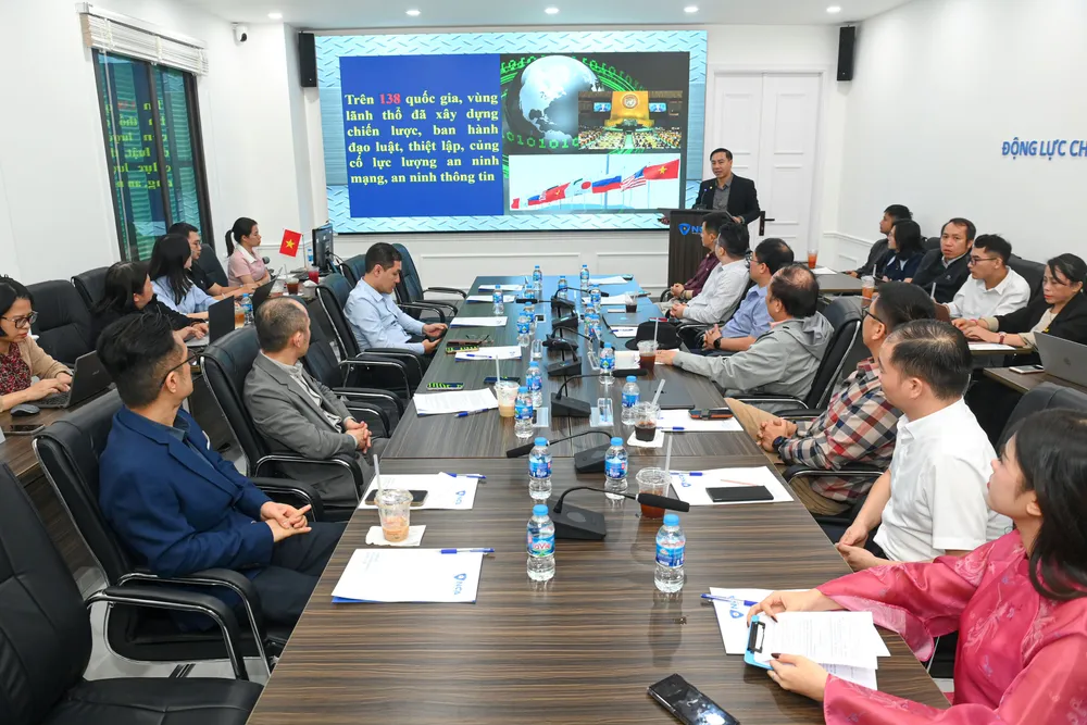 Quang cảnh cuộc tọa đàm