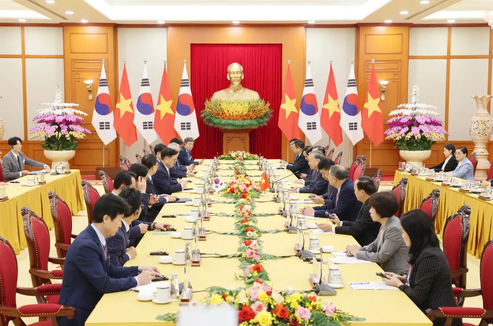 TBT tiep Chu tich QH Han Quoc 1.jpg