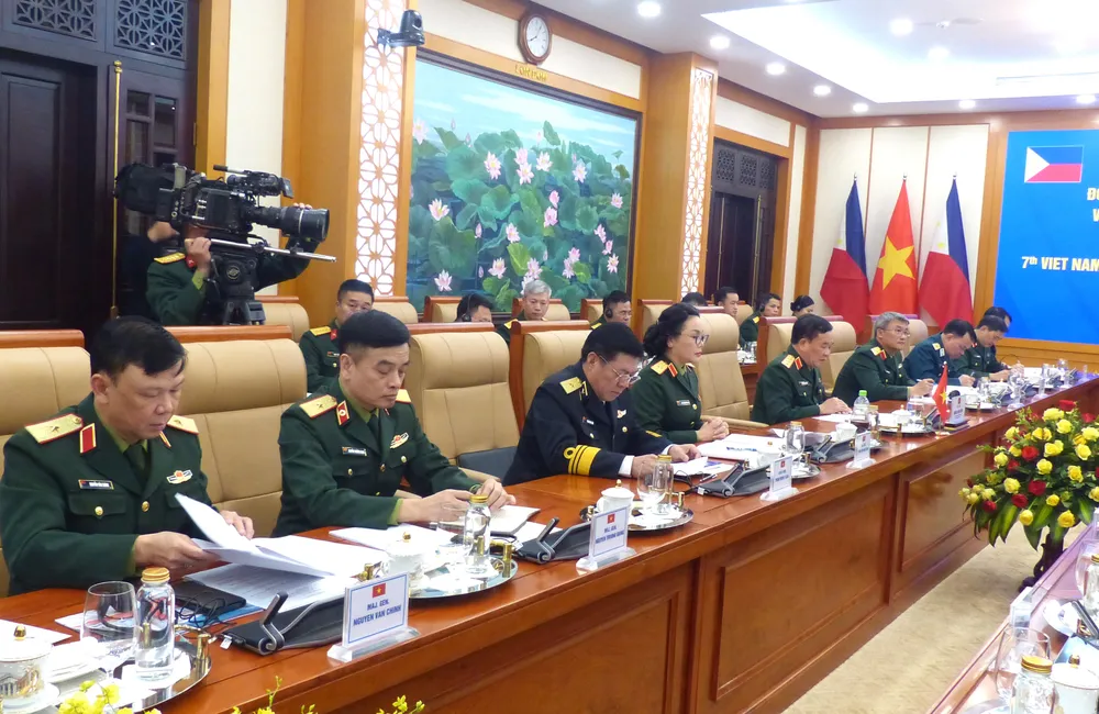 Doi thoai Quoc phong VN-PLP 7.JPG