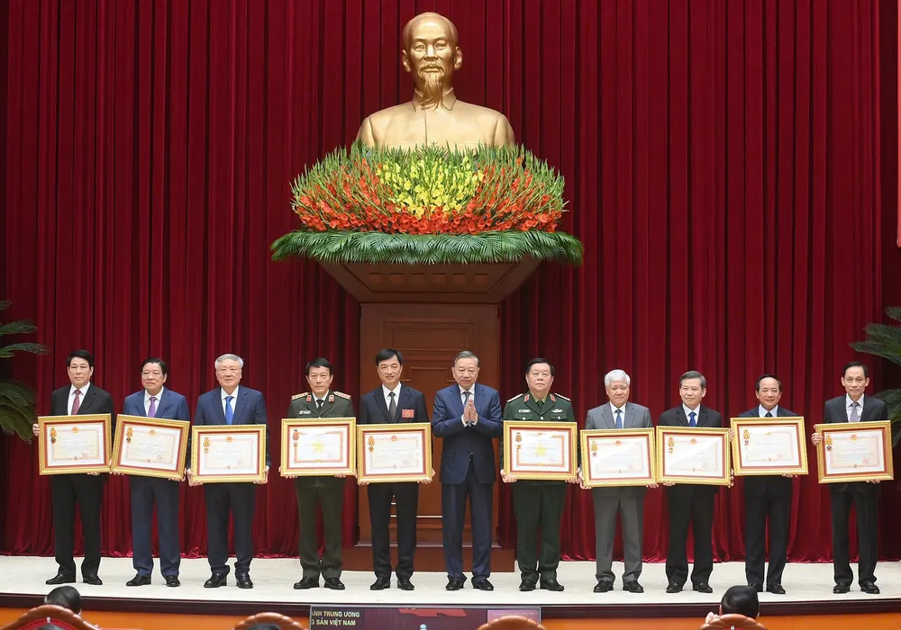 Hoi nghi PCTNTCLP toan quoc 9.jpg