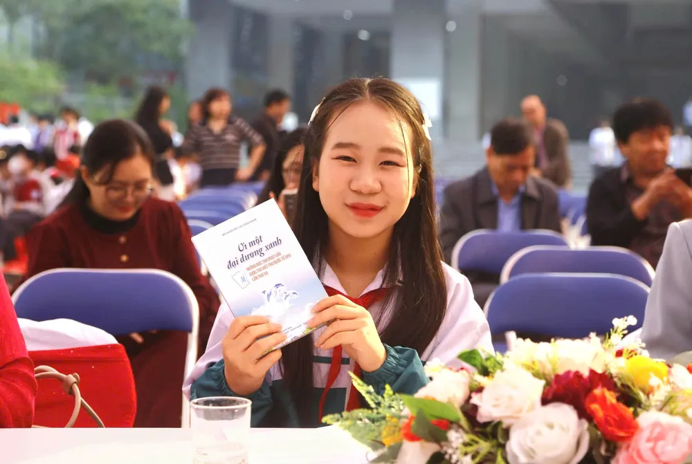 Anh phat dong UPU o Ha Noi 2.jpg