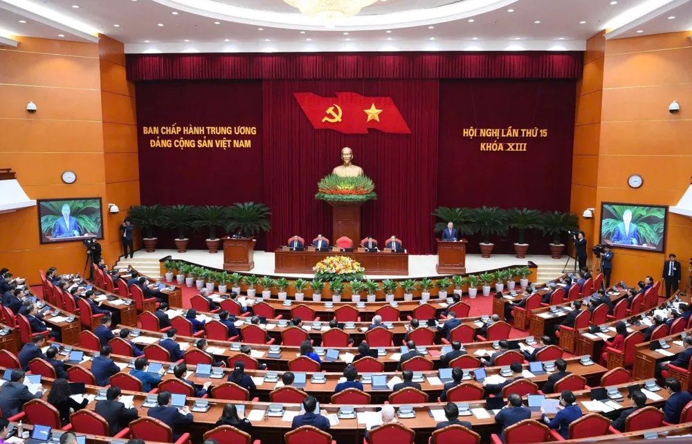 HN Trung uong 15 khai mac 8.jpg