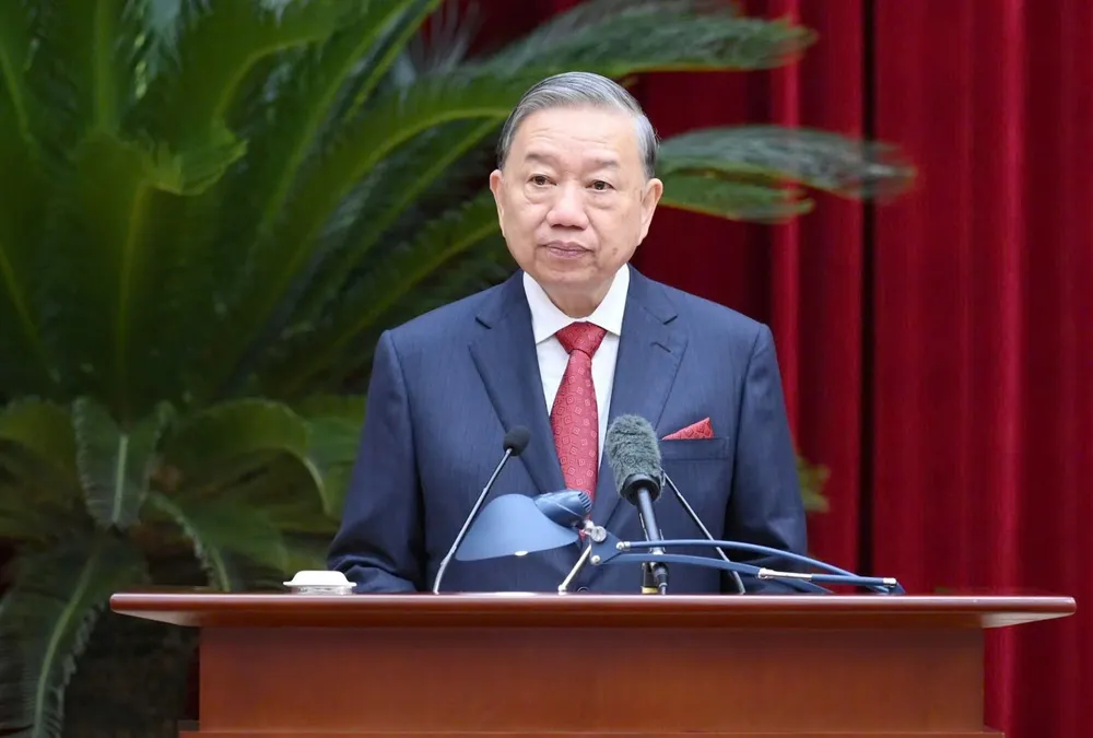 HN Trung uong 15 be mac 1.jpg