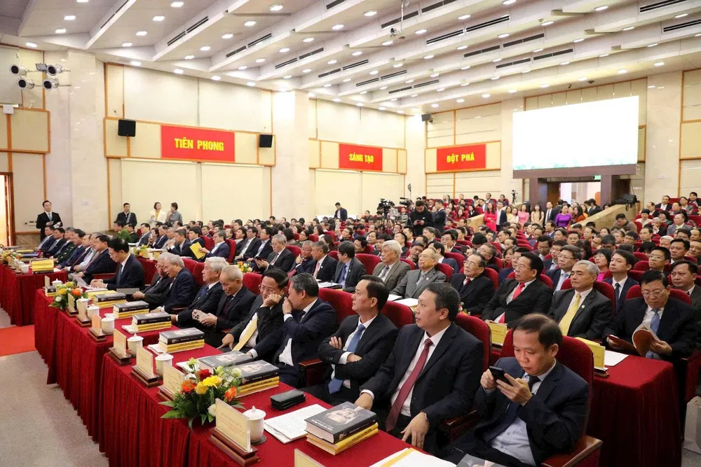 Anh tong ket Bo KHCN 1.jpg