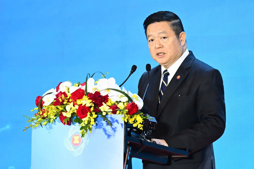 Anh HN Bo truong so ASEAN 6.jpg