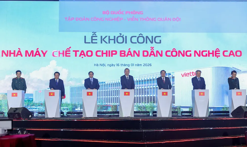 Khoi cong nha mang chip Viettel 1.jpg
