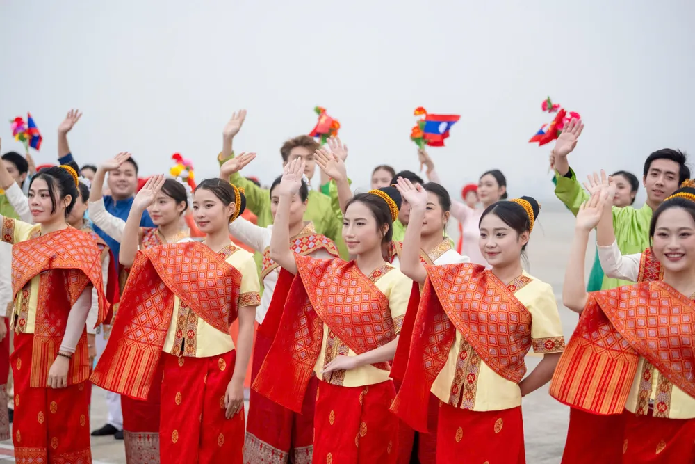 Anh don san bay Noi Bai 10.jpg