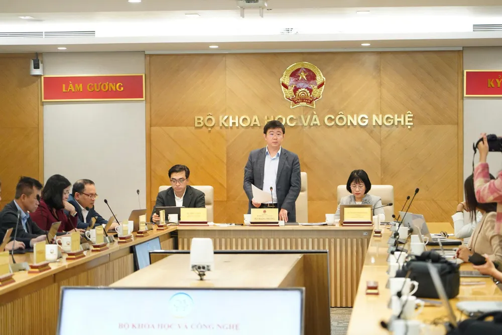 Hop bao thuong ky Bo KHCN 4.jpg